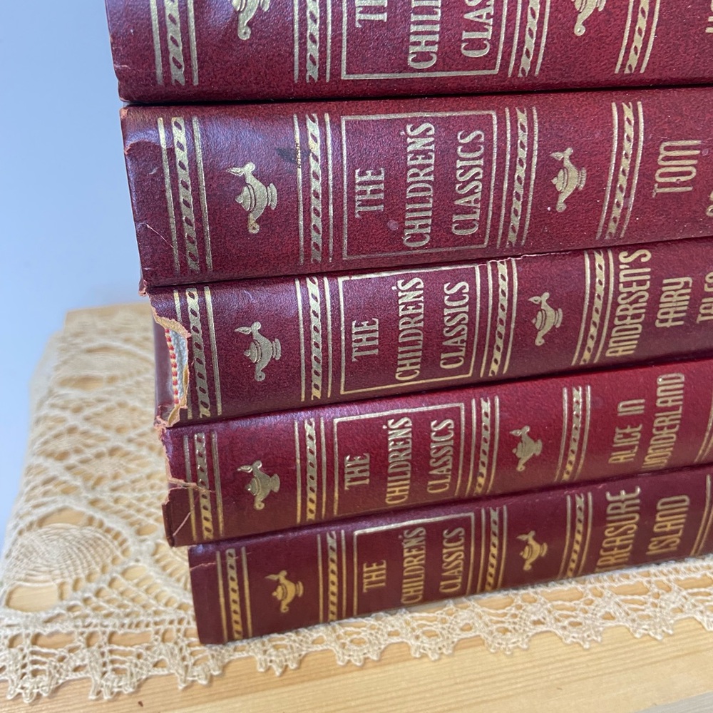 The Children’s Classics Book Set of 10 Vols Red Faux Leather John C. Winston - Picture 3 of 11